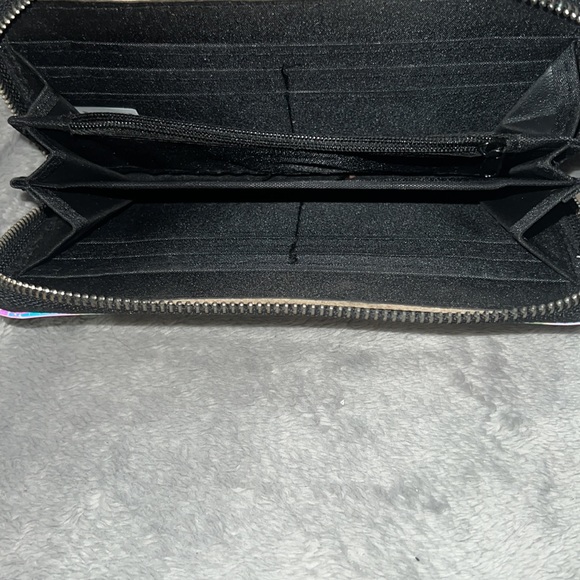 Metallic wallet - Picture 2 of 2